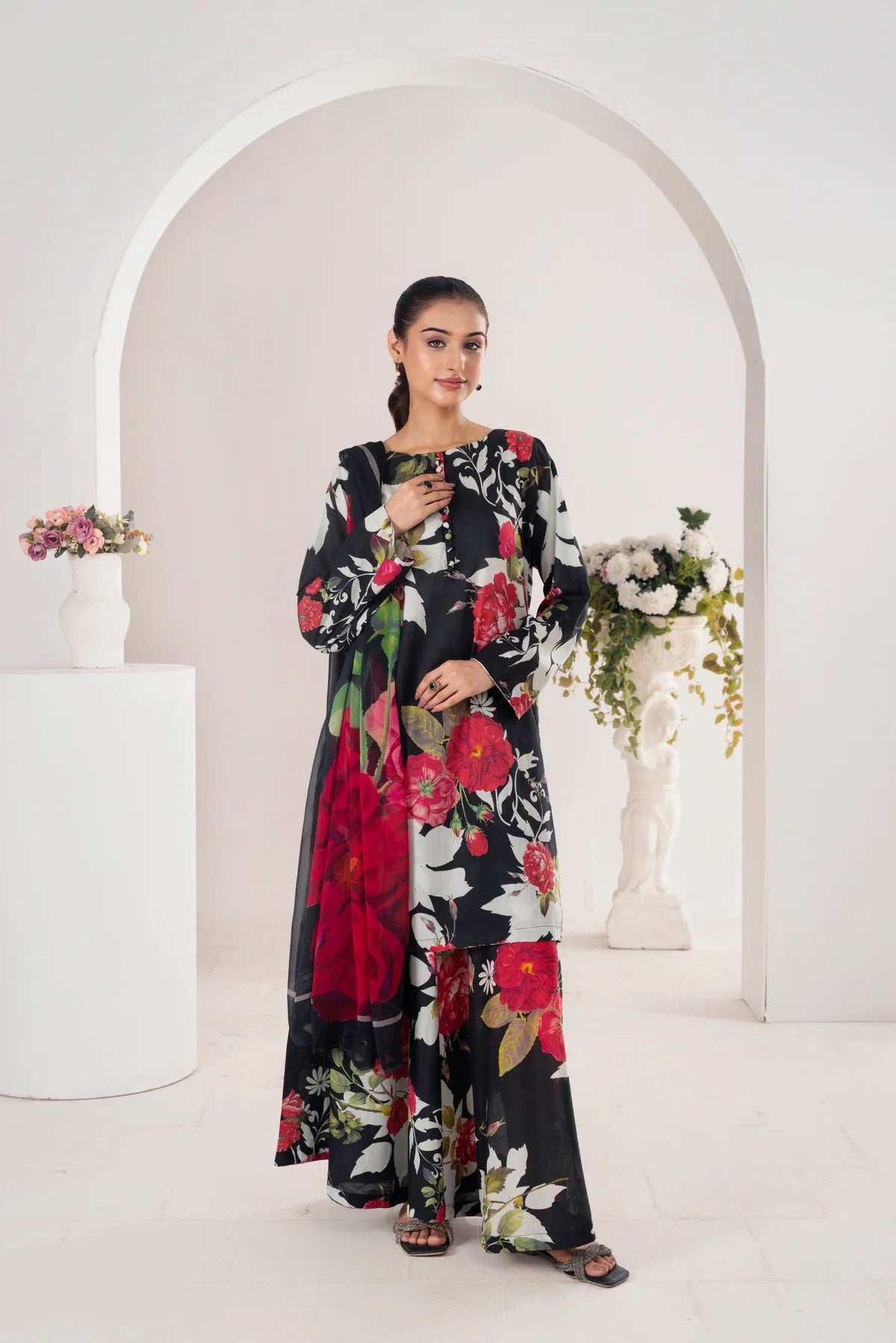 3 Piece BreezeLawn Printed UnStitched Suit with Printed Dupatta & Printed Trouser - Image 1