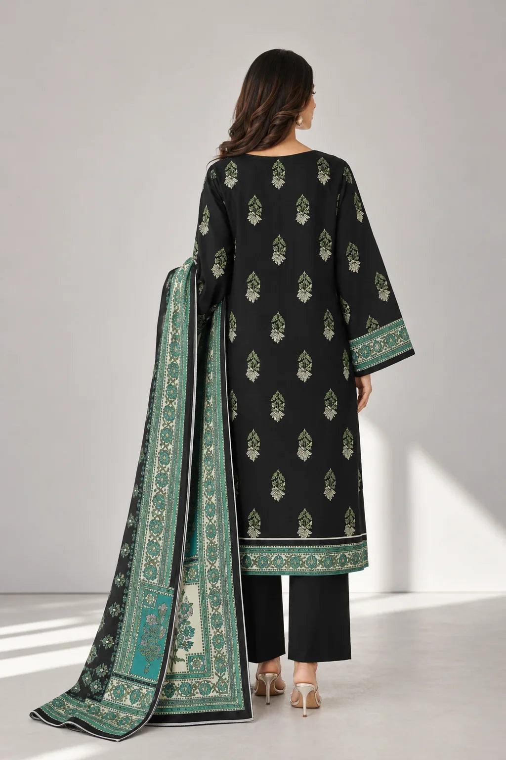 3 PIECE - EMBROIDERED CAMBRIC SUIT