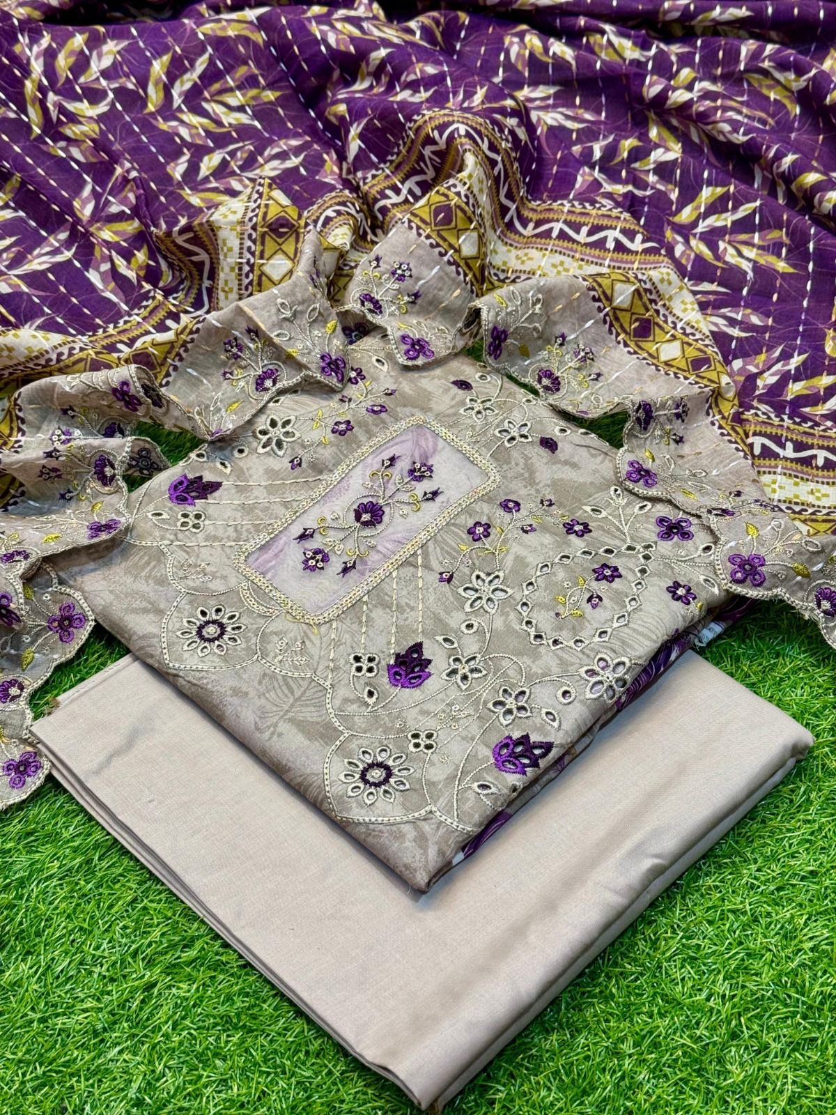 Lawn Suit for Women